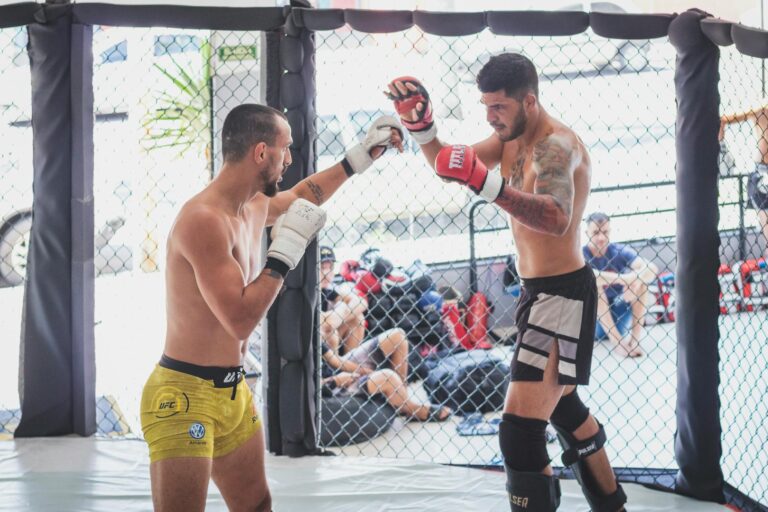 Islam Makhachev listo para su primera defensa del título UFC