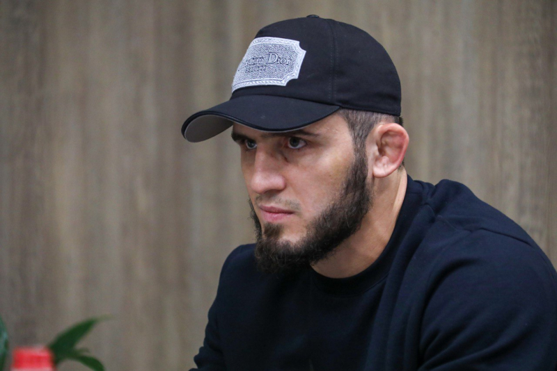 Islam Makhachev, peleador MMA
